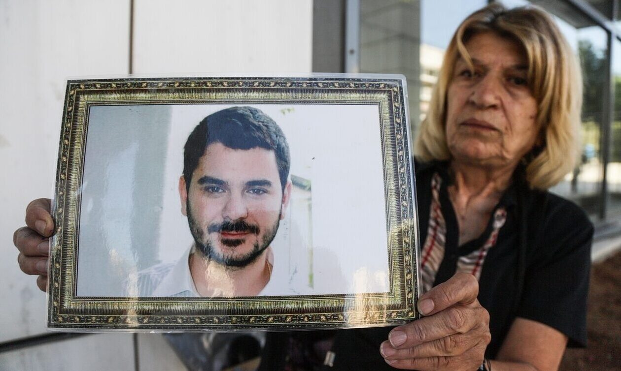 Μάριος Παπαγεωργίου: Πού βρίσκεται θαμμένος - Το ξέσπασμα της μητέρας του