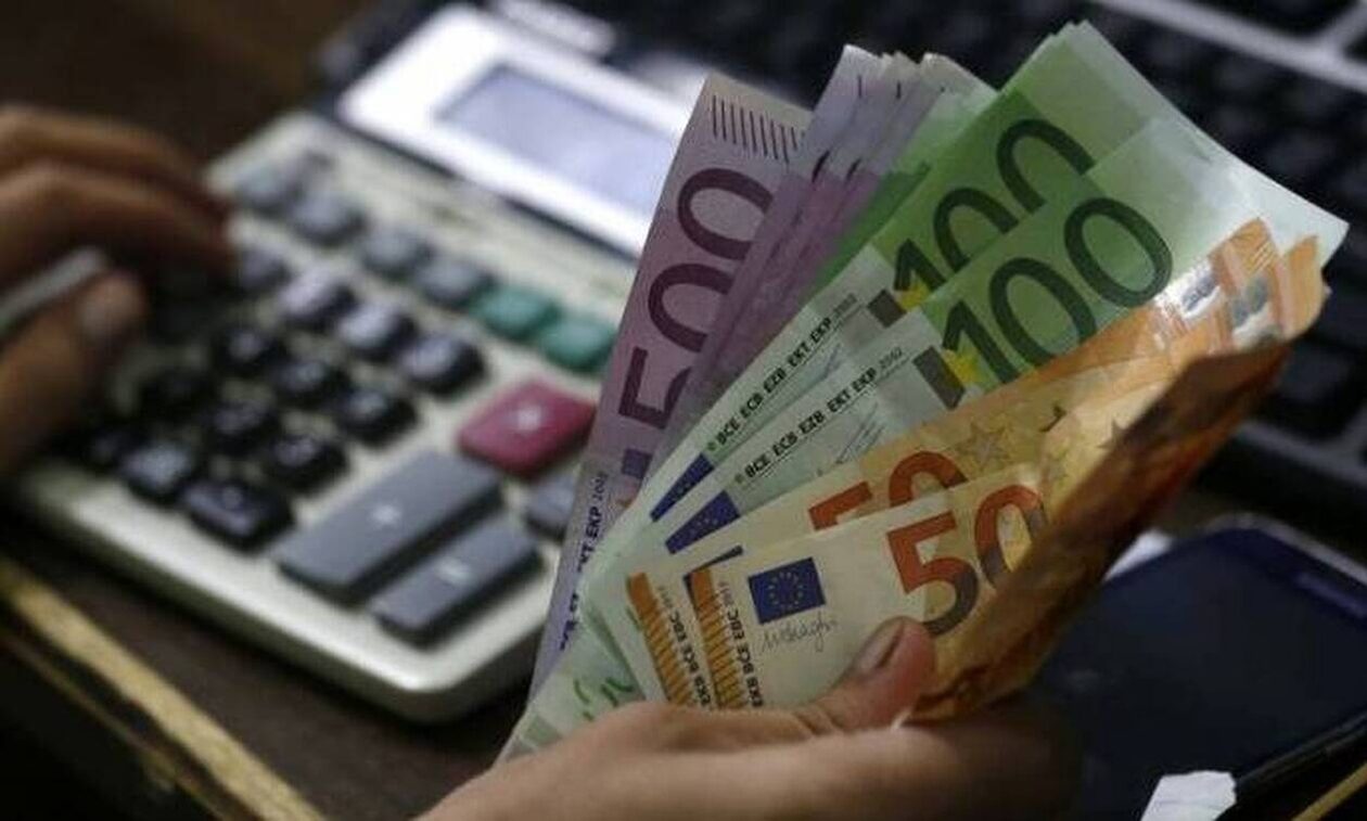 Καταγγελία κόρης δανειολήπτριας: «Ζητούν από τη μητέρα μου επιπλέον 2.000 ευρώ από το πουθενά»