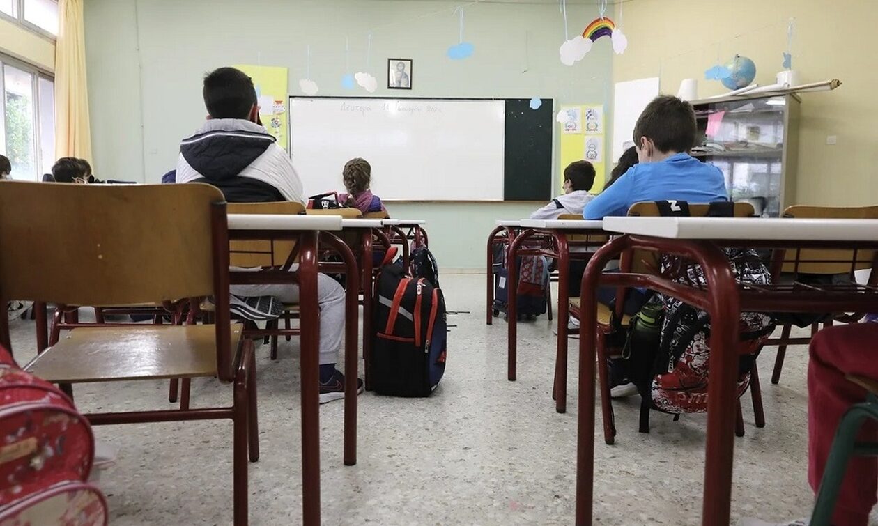 Θεσσαλονίκη: 13χρονος έκανε φάρσα στην Αστυνομία ότι υπάρχει βόμβα στο σχολείο και συνελήφθη