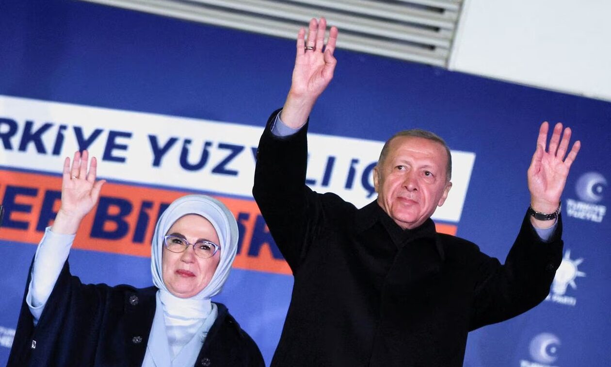 Εκλογές Τουρκία: Καμπάνια μετά μουσικής για τον Ερντογάν - Γκρίνια στην αντιπολίτευση