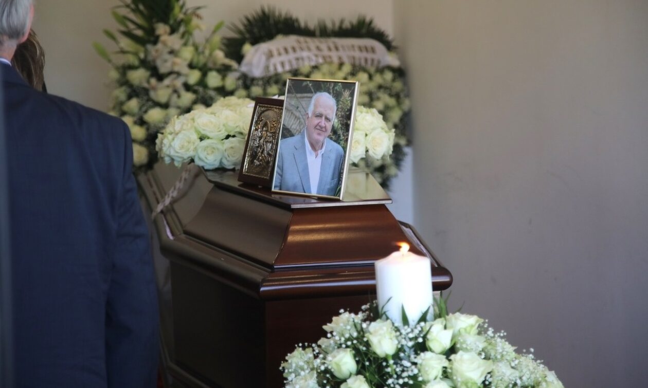 Γιώργος Χριστοβασίλης: Το «τελευταίο αντίο» στον πρόεδρο του ΠΑΣ Γιάννινα (photos)