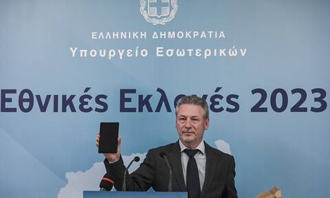 Εκλογές 2023 - Θεσσαλονίκη: Προβλήματα με τα τάμπλετ έχουν οι δικαστικοί αντιπρόσωποι
