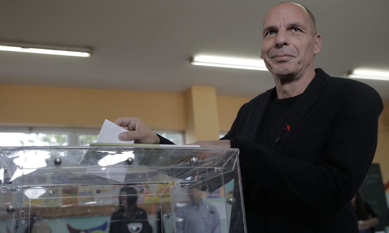 Εκλογές 2023 -Γιάνης Βαρουφάκης: Δεν υπάρχουν αδιέξοδα, ιδίως στην πολιτική