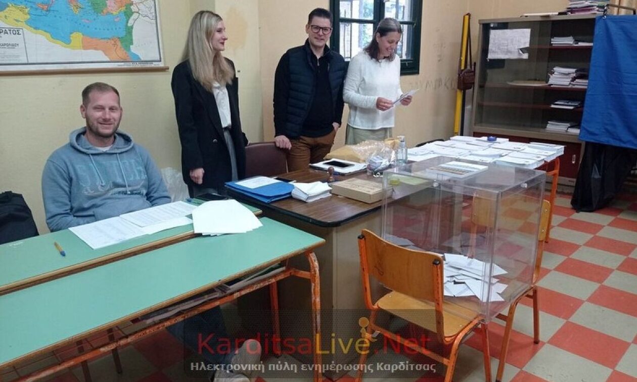 Εκλογές 2023 - Καρδίτσα: Υπό βροχή προσέρχονται στις κάλπες - Απουσίες στις εφορευτικές επιτροπές