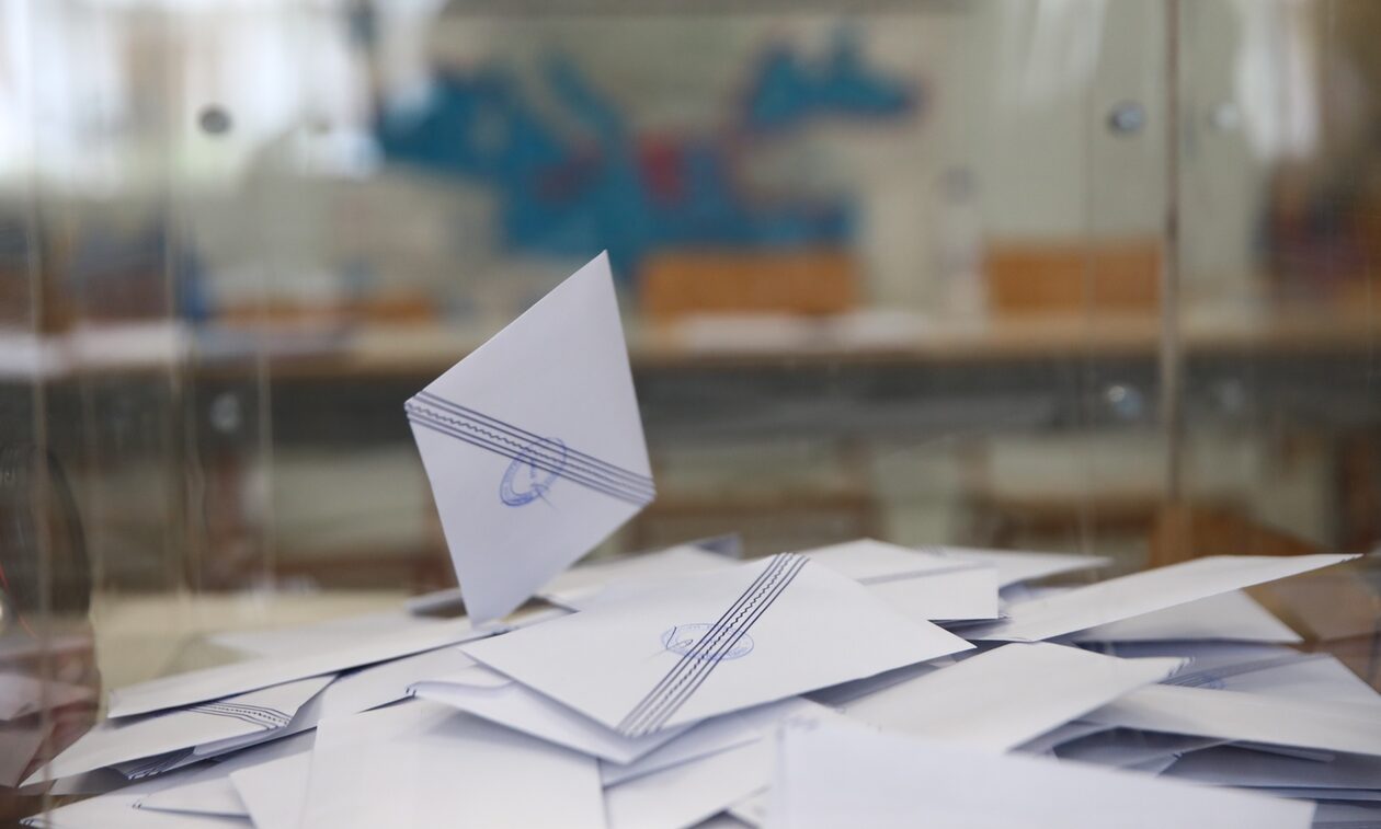Εκλογές 2023: Στις 21:00 το 80% του εκλογικού αποτελέσματος λέει το ΥΠΕΣ