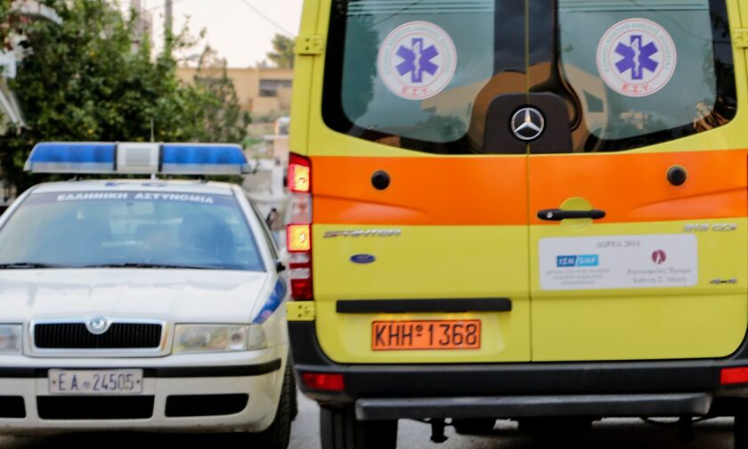 Τροχαίο στη Βασιλέως Κωνσταντίνου: Αυτοκίνητο συγκρούστηκε με μηχανή - Ένας τραυματίας