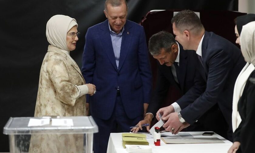 Εκλογές στην Τουρκία: Πανηγυρίζουν οι οπαδοί του Ρετζέπ Ταγίπ Ερντογάν