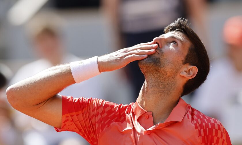 Roland Garros: Με άγριες διαθέσεις ξεκίνησε ο Τζόκοβιτς - Πρώτος αποκλεισμός για παίκτη του Top 10
