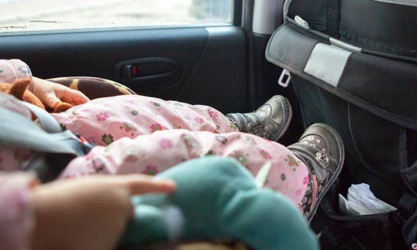 Πάτρα: Μωράκι 15 μηνών κλειδώθηκε κατά λάθος στο αυτοκίνητο - Απεγκλωβίστηκε από την Πυροσβεστική
