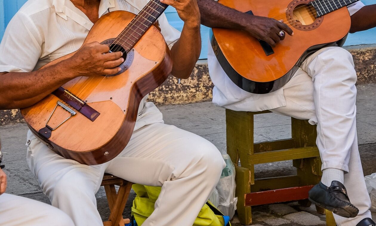 Πέθανε διάσημος Κουβανός τραγουδιστής - Έπαθε καρδιακή προσβολή στη σκηνή
