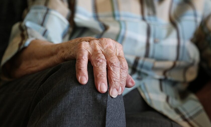 Βόλος: Άγριος ξυλοδαρμός 90χρονης από τον εγγονό της - «Θα σε σκοτώσω, θα σε λιώσω»