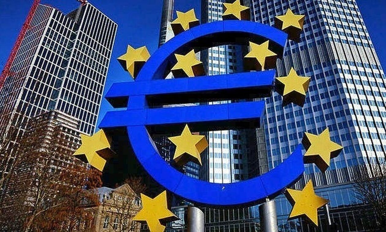 Σε ύφεση η Ευρωζώνη