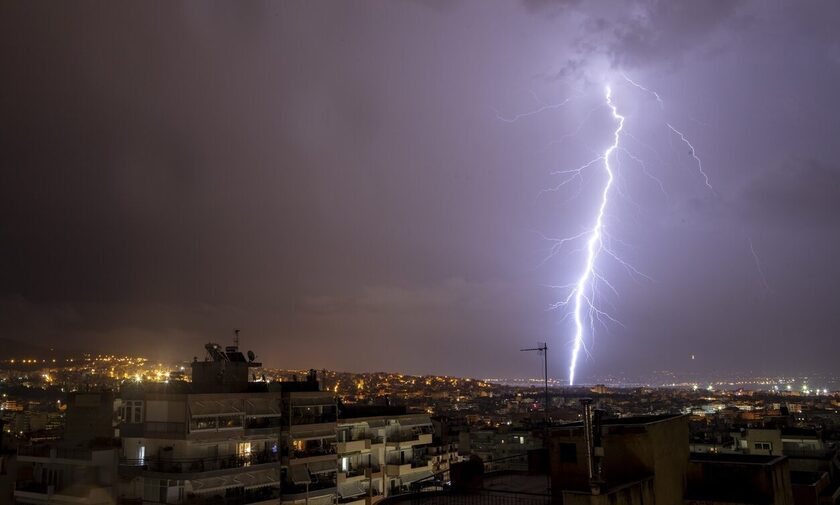 Καιρός – Μαρουσάκης: Επικίνδυνες καταιγίδες προ των πυλών το Σαββατοκύριακο- Προσοχή στους κεραυνούς