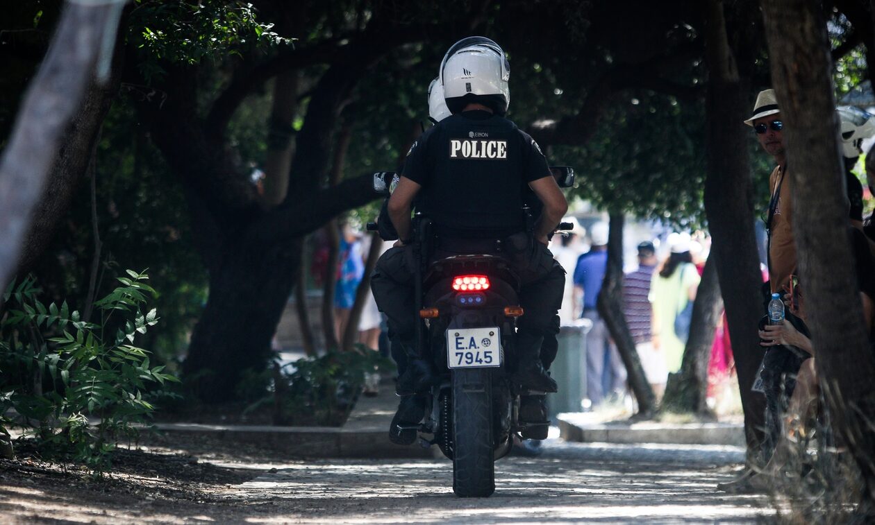 Κρήτη: Σύμπτωση οι αυτοκτονίες των δύο αστυνομικών; Τα σημειώματα, η εξομολόγηση και το εισιτήριο