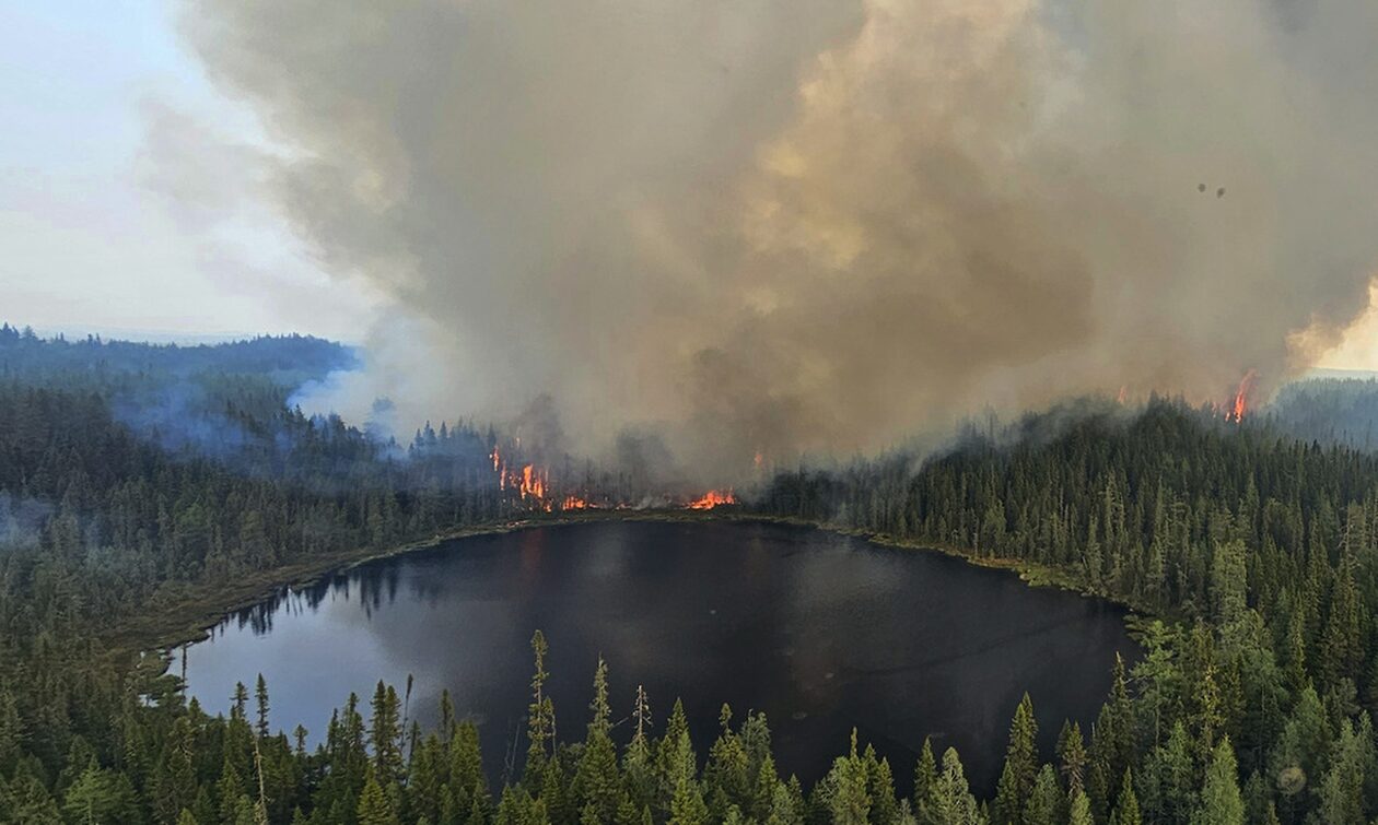Καναδάς: Συνεχίζονται οι πυρκαγιές στην Αλμπέρτα - Πυκνοί καπνοί καλύπτουν το δυτικό τμήμα της χώρας