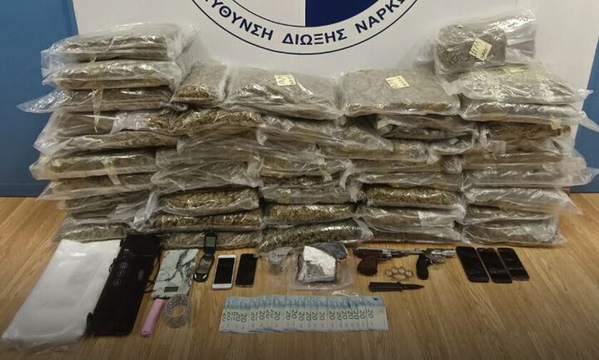 Tέσσερις συλλήψεις για διακίνηση ναρκωτικών στην Αττική