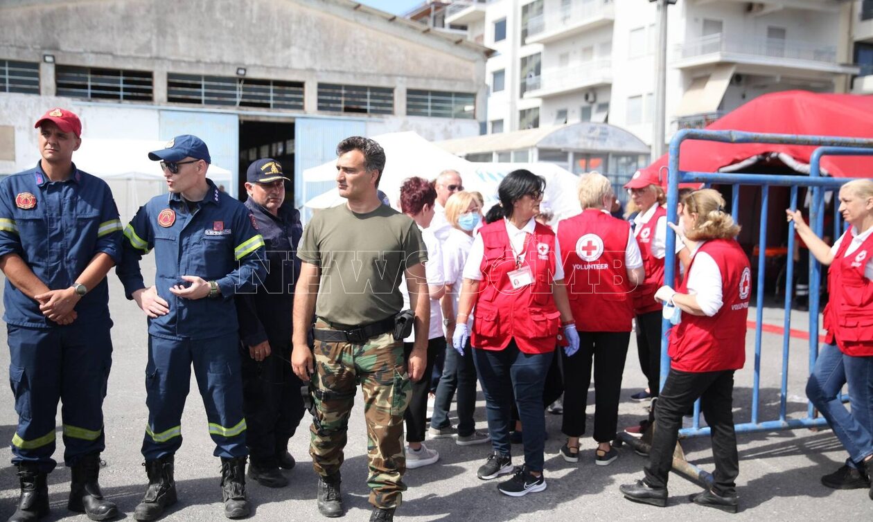 Το Newsbomb.gr στην Καλαμάτα: Οι μαρτυρίες για το ναυάγιο στην Πύλο και οι πρώτες εικόνες