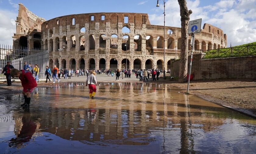 Ακραία μετεωρολογικά φαινόμενα απειλούν τη Ρώμη