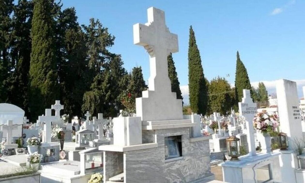Μακάβριο περιστατικό στην Πάτρα: Ανοιξαν τον τάφο της μάνας τους και δεν υπήρχε μέσα!