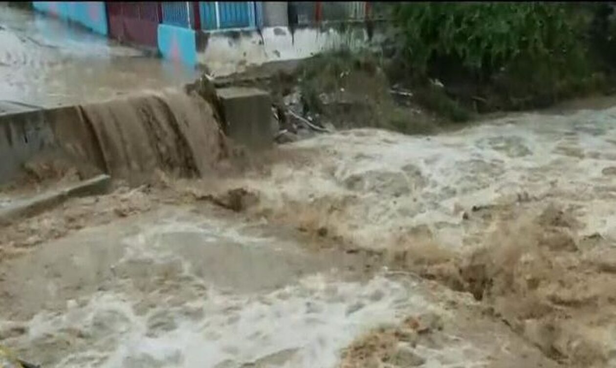 Καστοριά: Κηρύχθηκε σε κατάσταση έκτακτης ανάγκης μετά τις ισχυρές βροχοπτώσεις