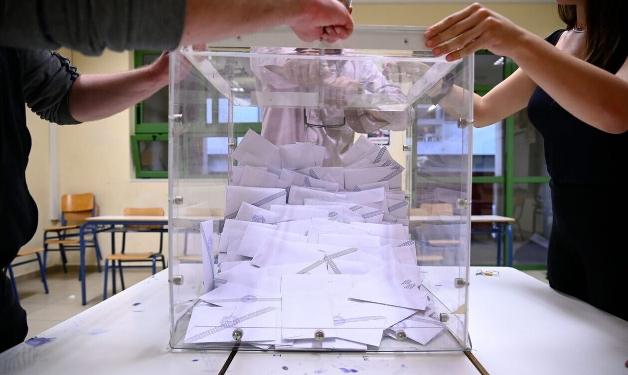 Δημοσκόπηση MRB για Newsbomb.gr: Διπλό σκορ στην πρόθεση ψήφου – 36,6% η ΝΔ και 17,8% ο ΣΥΡΙΖΑ