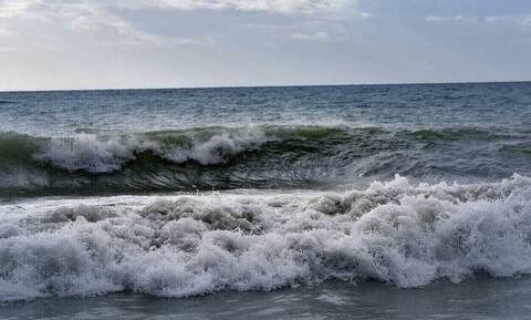 Ρόδος: Μοιραία «βουτιά» για 50χρονο στη θάλασσα της Λίνδου