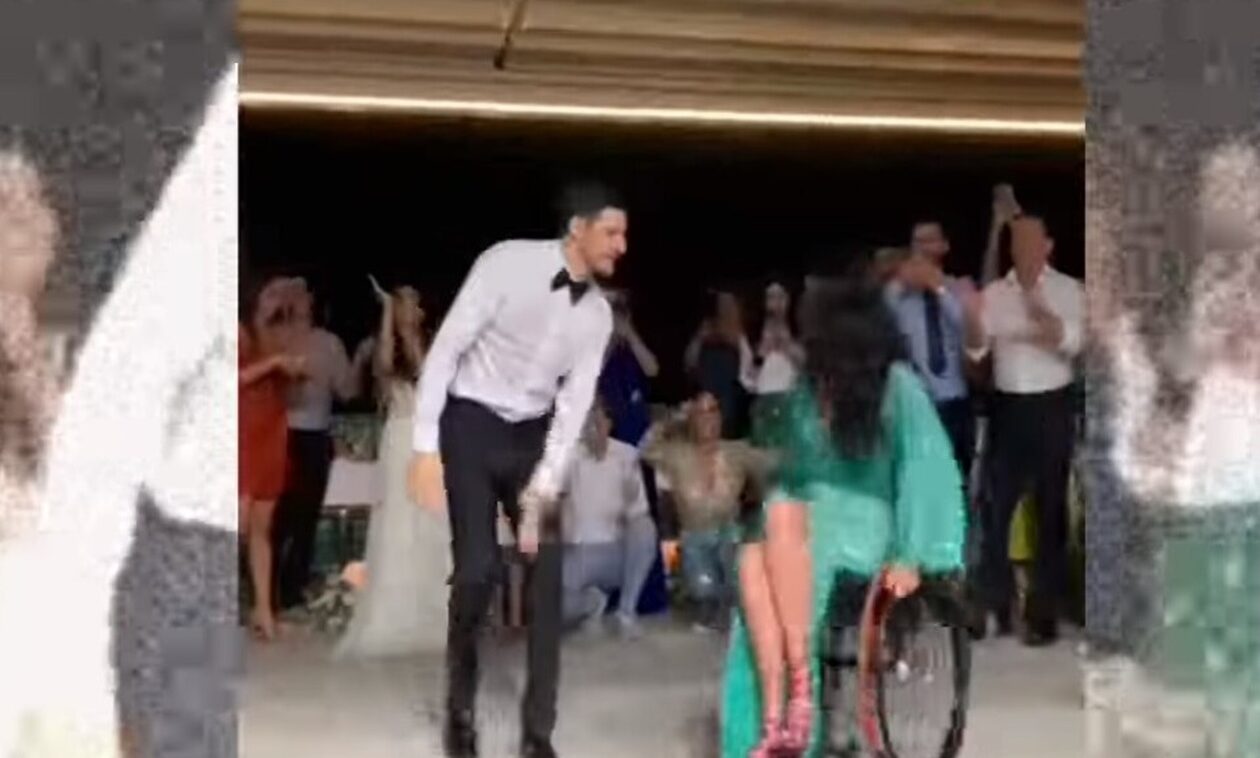Μαθήματα ζωής από την Ποθητή: Χόρεψε μπάλο με αναπηρικό αμαξίδιο στον γάμο του αδερφού της