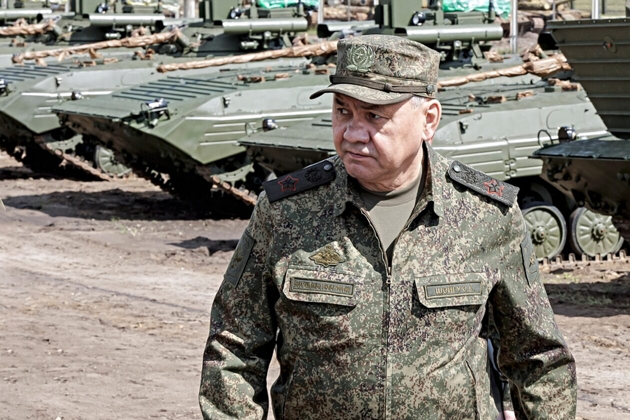Σοϊγκού: «Η Ουκρανία σχεδιάζει πυραυλικά πλήγματα στην Κριμαία»