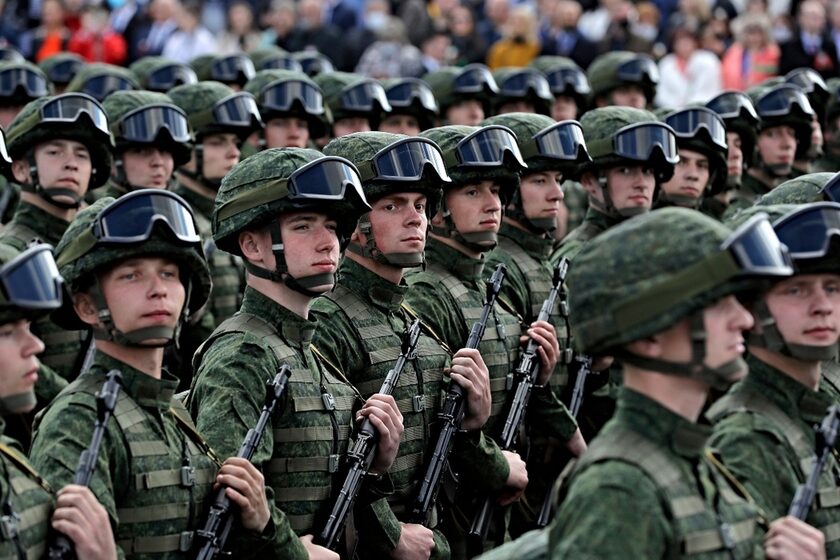 Η Λευκορωσία «ζεσταίνει» τις στρατιωτικές μηχανές, αρχίζει ασκήσεις επιστράτευσης