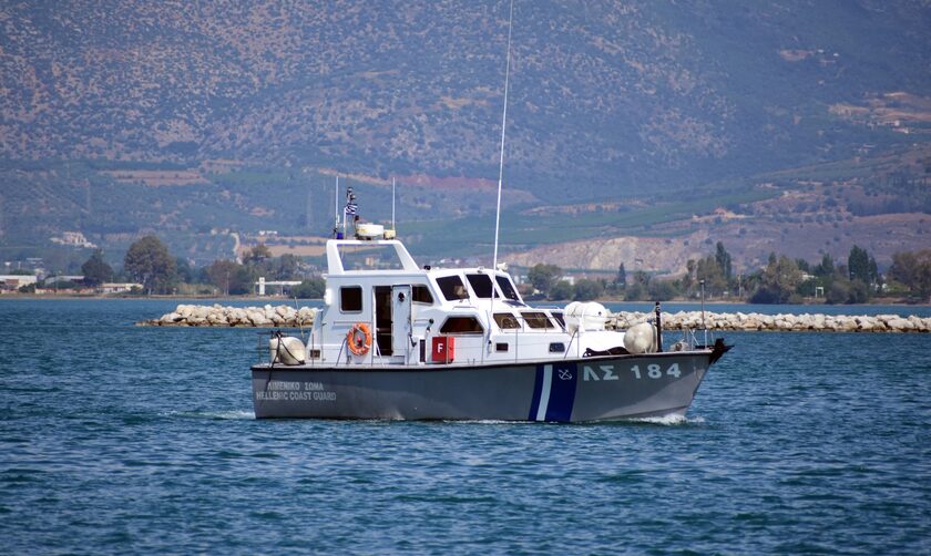 Κως: Καταδίωξη σκάφους με μετανάστες – Σύλληψη διακινητών