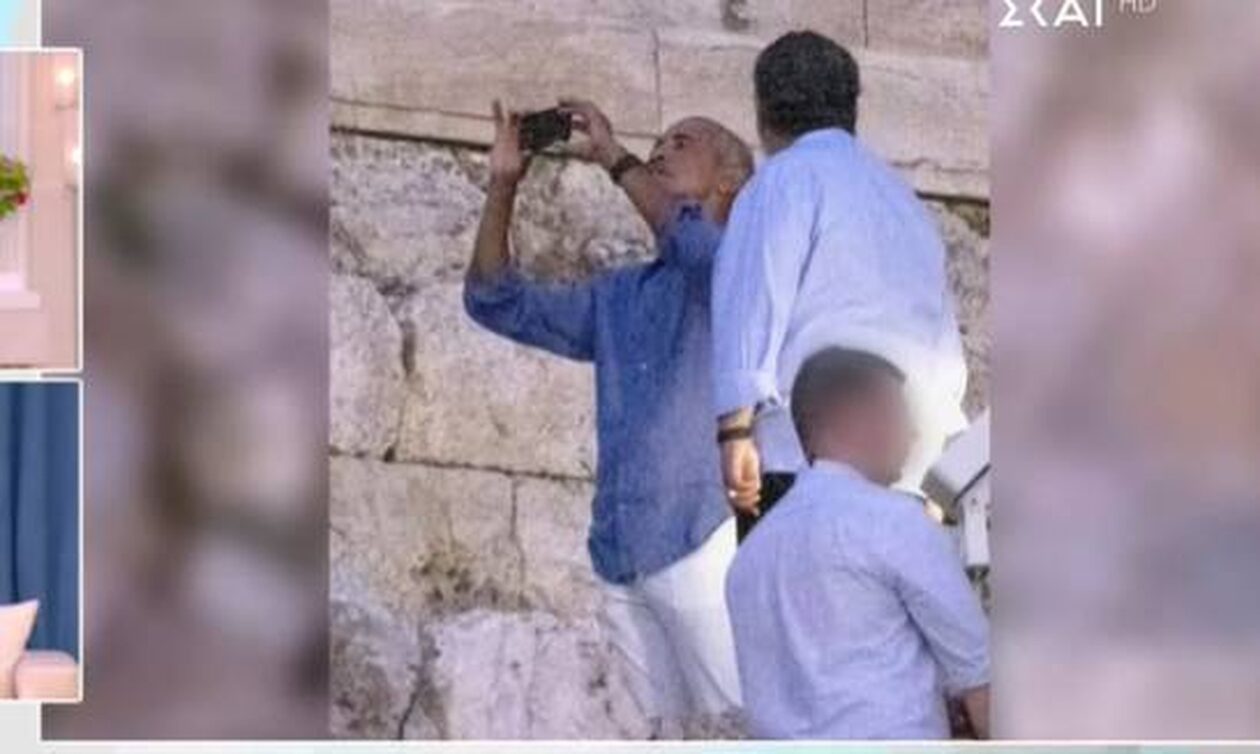 Μπαράκ Ομπάμα: Ιδιωτική ξενάγηση στον Βράχο της Ακρόπολης μαζί με την οικογένειά του