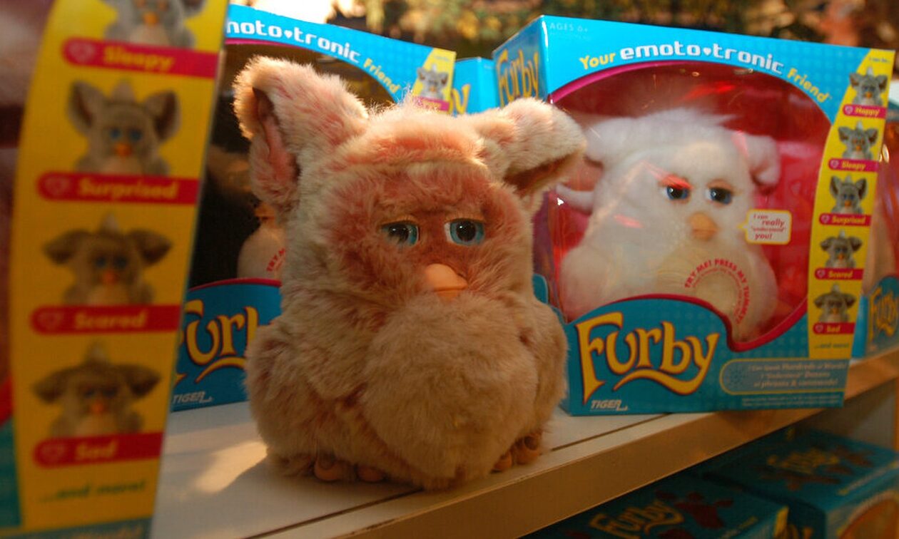 ΗΠΑ: Επιστρέφει ο Furby, ένα από τα δημοφιλέστερα παιχνίδια των 90's