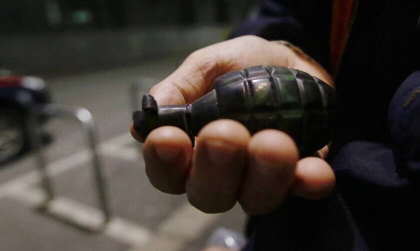 Νίκαια: Συνελήφθη 48χρονος ο οποίος απείλησε υπάλληλο καταστήματος με χειροβομβίδα