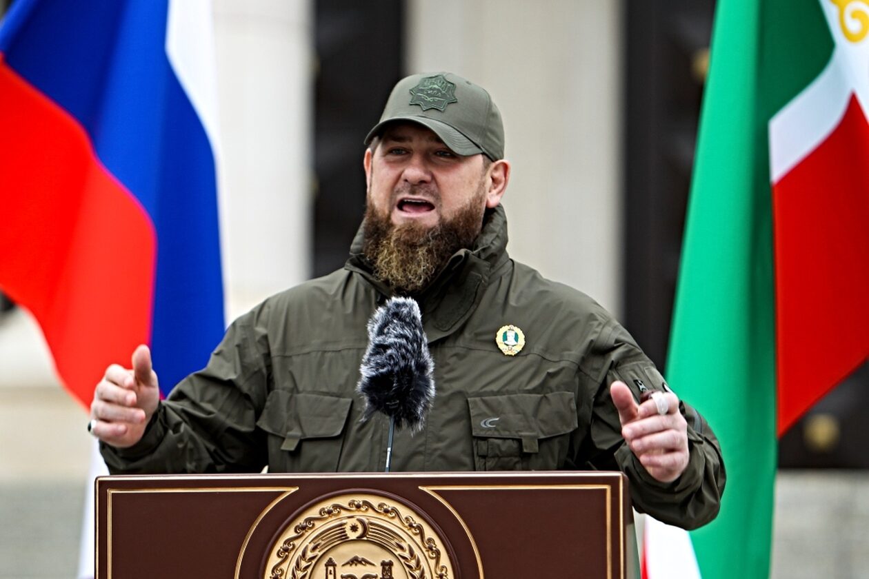 Καντίροφ: Οι Τσετσένοι μαχητές «μεταβαίνουν σε περιοχές έντασης στη Ρωσία»