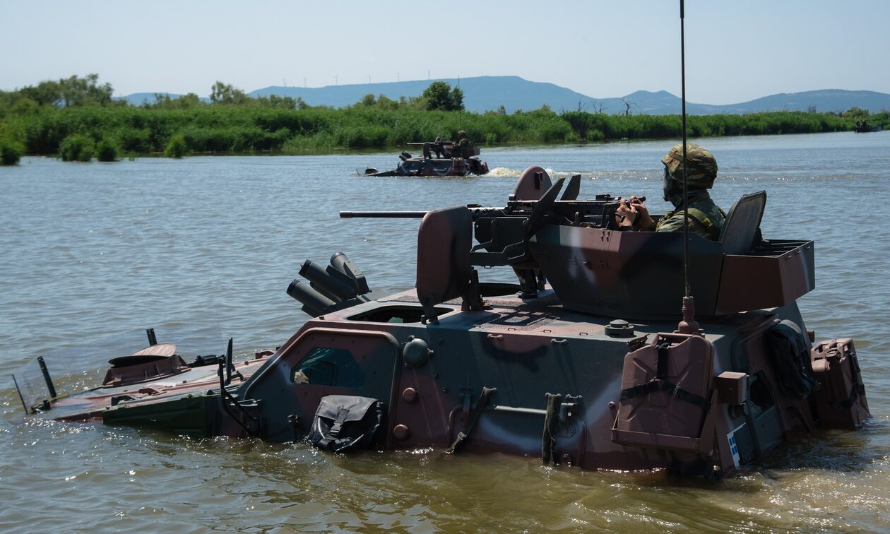 Νέα στρατιωτική άσκηση στον Έβρο: Έτσι περνάει το ποτάμι ο Ελληνικός Στρατός