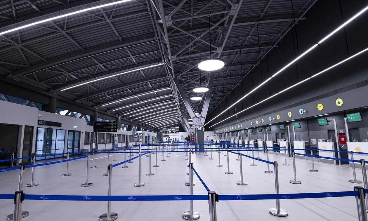 Αναγκαστική προσγείωση στο αεροδρόμιο «Μακεδονία» - Ρώσοι τουρίστες επιτέθηκαν στο πλήρωμα