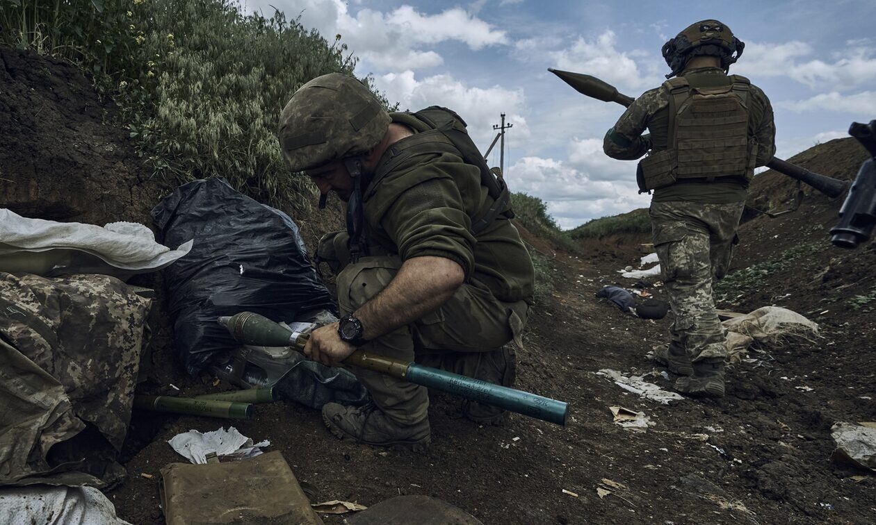 Μαίνονται οι σφοδρές μάχες στα ανατολικά της Ουκρανίας - Οι Ρώσοι απώθησαν επιθέσεις στη Μπαχμούτ