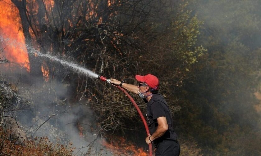 Υπό έλεγχο η πυρκαγιά στο Κοκκινοχώρι Καβάλας – Σε επιφυλακή η Πυροσβεστική για αναζωπυρώσεις