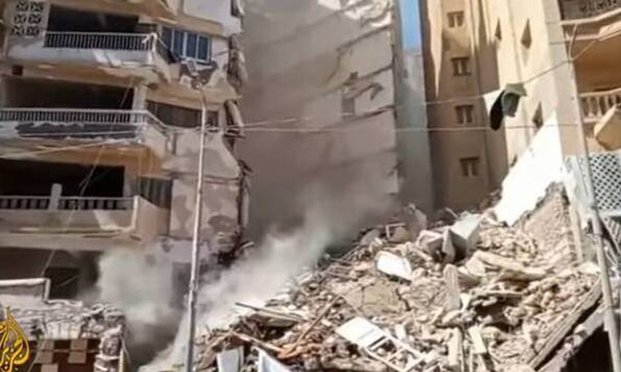 Αίγυπτος:  Κατέρρευσε κτήριο 13 ορόφων - Φόβοι για πολλούς εγκλωβισμένους