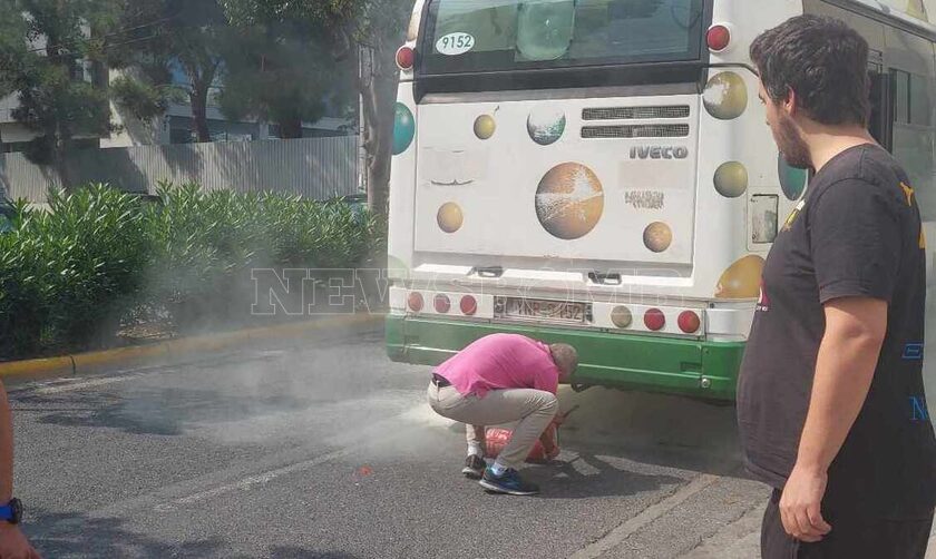 Νέο Ηράκλειο: Λεωφορείο πήρε φωτιά εν κινήσει - Τρόμος για τους επιβάτες (vid & εικόνες)