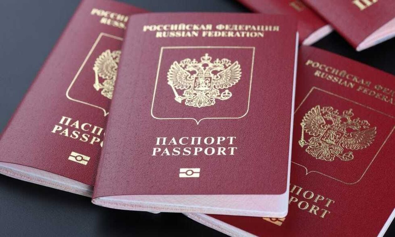 Η Λετονία αναστέλλει τη χορήγηση θεωρήσεων διαβατηρίων σε πολίτες της Ρωσίας