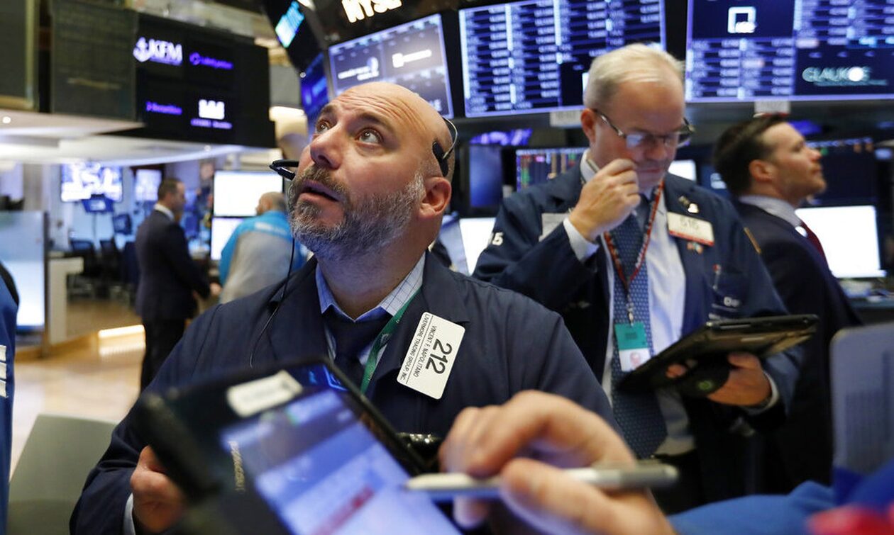 Χωρίς κατεύθυνση η Wall Street – Οι επενδυτές αξιολογούν τις δηλώσεις Πάουελ