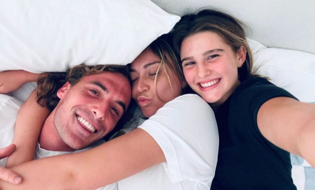 Στέφανος Τσιτσιπάς: Αγκαλιά στο κρεβάτι με τις αδερφές Μπαντόσα πριν το Wimbledon (pics)