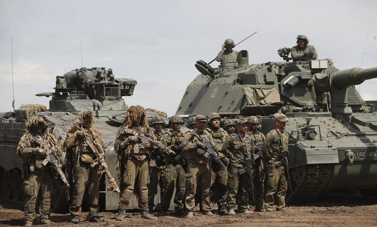 Ρωσία: Η κυβέρνηση κάνει αύξηση 10,5% στους μισθούς των στρατιωτικών