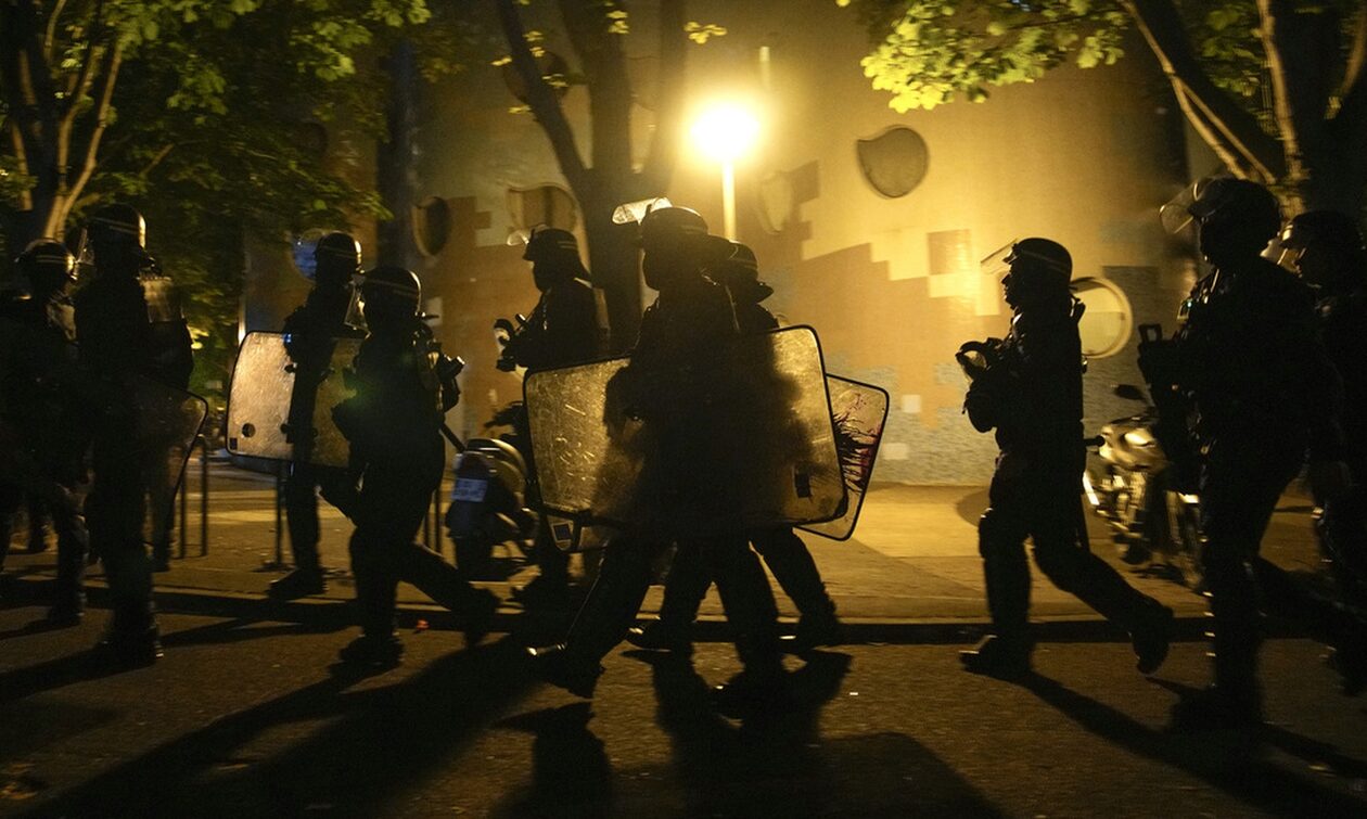 Η «έκρηξη» των Γάλλων επεκτάθηκε και στην Ελβετία: Επτά συλλήψεις σε επεισόδια στη Λοζάνη