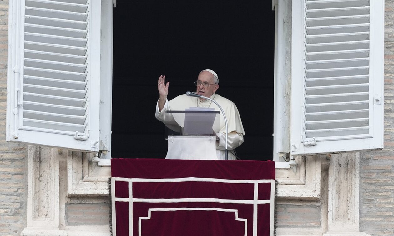 Πάπας Φραγκίσκος: «Αισθάνομαι θυμό και αηδία» - Καταδίκασε το κάψιμο του Κορανίου