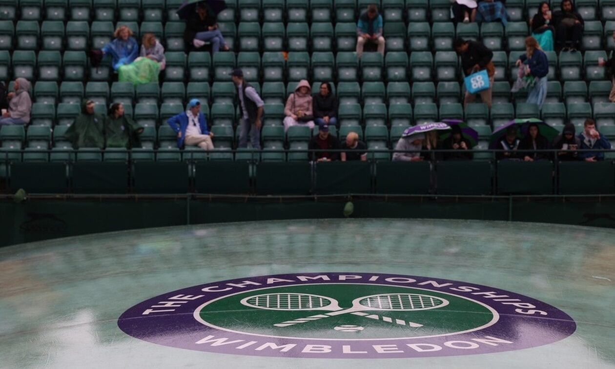 Wimbledon: Πανδαισία με 87 αγώνες λόγω καιρού - «Μάχη» για ανατροπή ο Τσιτσιπάς, πρεμιέρα η Σάκκαρη