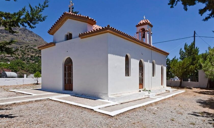 Κρήτη: Ιερόσυλοι έκλεψαν το παγκάρι εκκλησίας και προξένησαν ζημιές στο ναό