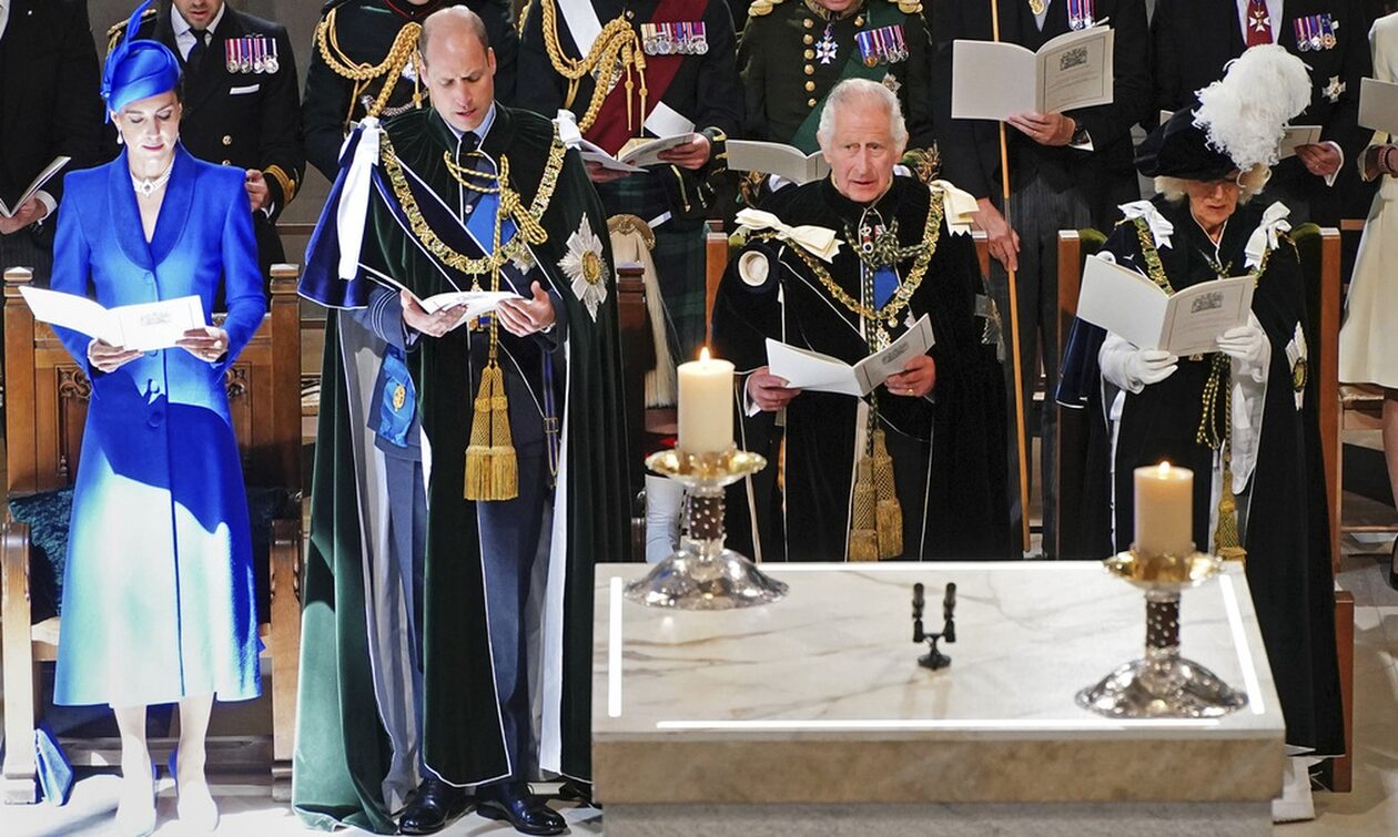 Κάρολος: Δύο μήνες μετά τη στέψη του έλαβε επίσημα και τον τίτλο του βασιλιά της Σκωτίας