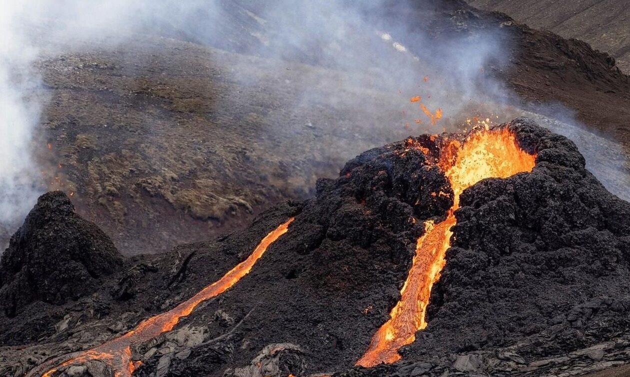 Ισλανδία: Αυξημένη πιθανότητα έκρηξης του ηφαιστείου Φάγκρανταλσφιάτλ κοντά στο Ρέικιαβικ
